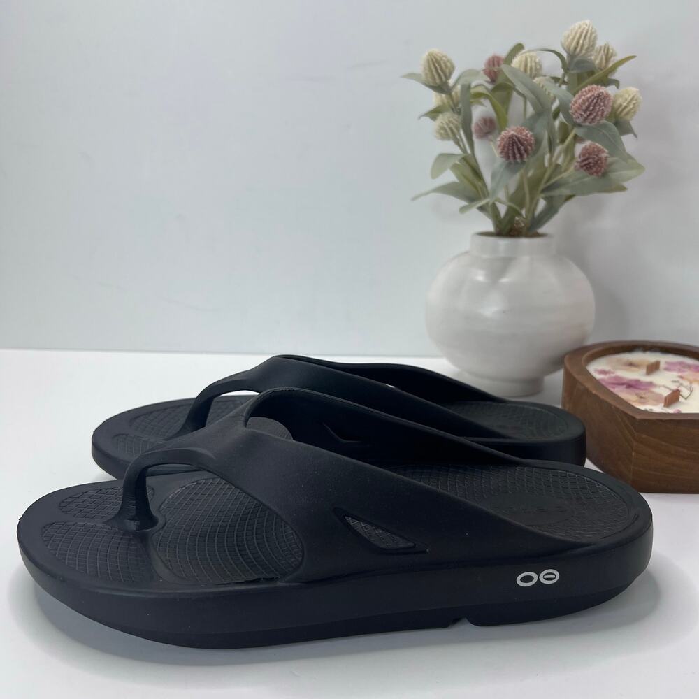 OOFOS OOriginal Recovery Flip Flop Sandal Slip On Women's 12/Men's 10 NWOT